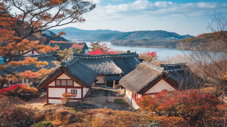 7 Must-See Attractions in South Korea That Uncover Its Unique Charm